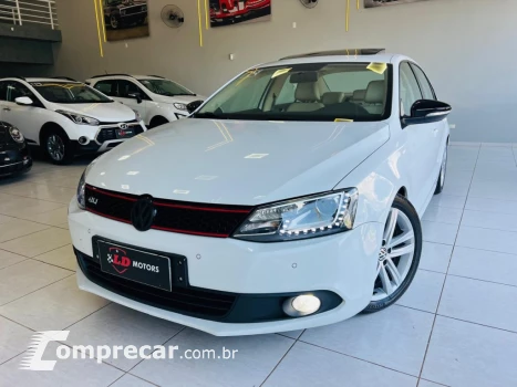 Volkswagen JETTA 2.0 COMFORTLINE FLEX 4P TIPTRONIC 4 portas