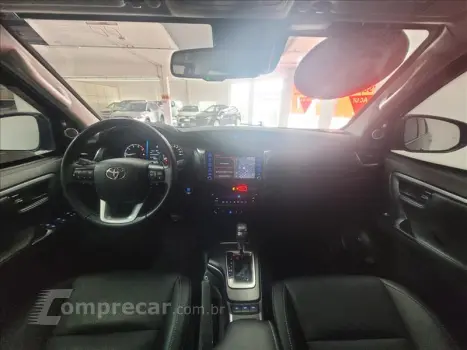 HILUX SW4 2.8 D-4d Turbo SRX 7L 4X4