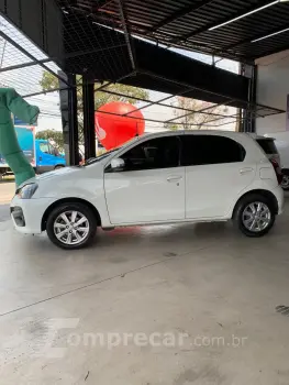 Etios X Plus 1.5 Flex 16V 5p Aut.