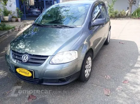 Volkswagen FOX - 1.0 MI PLUS 8V 4P MANUAL 4 portas