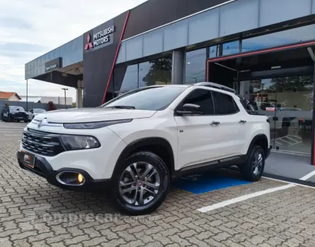Fiat TORO 2.4 16V Multiair Volcano 4 portas