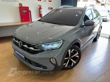Volkswagen Nivus 1.0 4P FLEX 200 TSI HIGHLINE AUTOMÁTICO 4 portas
