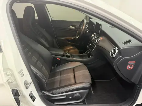 GLA 200 Advance 1.6/1.6 TB 16V Flex Aut.