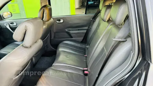 MEGANE 1.6 Dynamique Grand Tour 16V