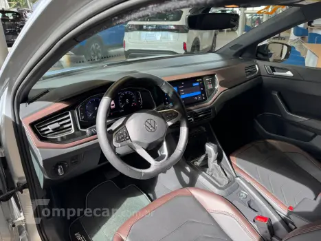 Virtus 1.0 4P 200 TSI FLEX HIGHLINE AUTOMÁTICO