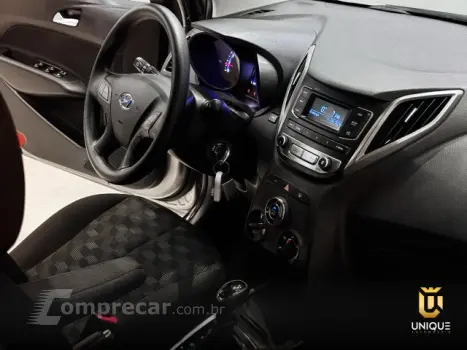 HB20 - 1.6 COMFORT PLUS 16V 4P AUTOMÁTICO