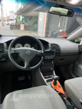 ZAFIRA 2.0 MPFI Expression 8V