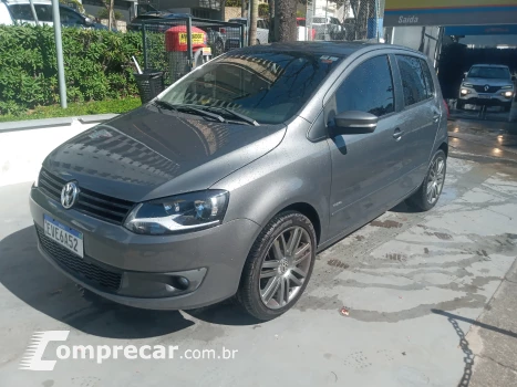 Volkswagen FOX 1.6 MI Trendline 8V 4 portas