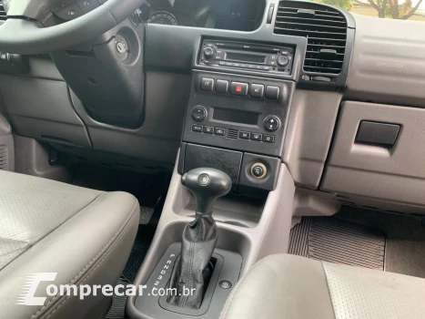 ZAFIRA 2.0 MPFI ELITE 8V FLEX 4P AUTOMÁTICO