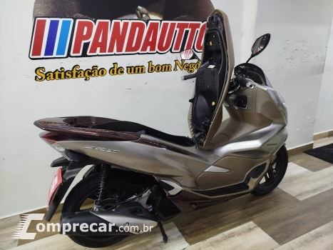 PCX 150 DLX