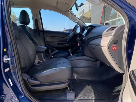 L200 TRITON 2.4 16V Turbo Savana GLS CD 4X4
