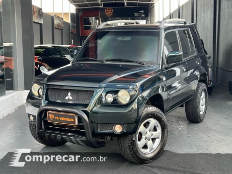 Mitsubishi PAJERO TR4 2.0 4X4 16V 140CV FLEX 4P AUTOMÁTICO 4 portas