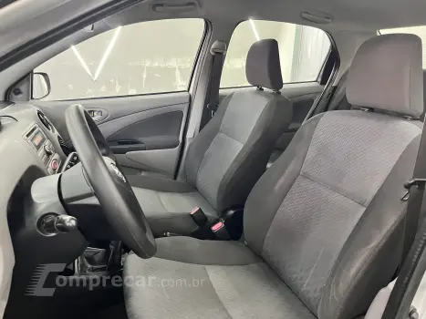 ETIOS 1.5 XLS Sedan 16V