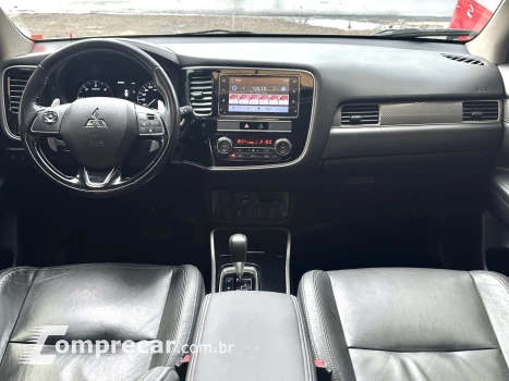 Mitsubishi OUTLANDER 2.2 MIVEC DI-D DIESEL HPE-S AWD AUTOMÁTICO 4 portas