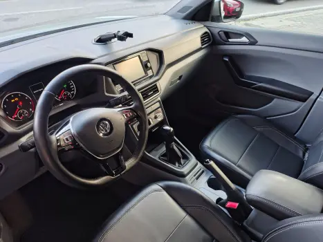 VOLKSWAGEN T-CROSS 1.0 200 TSI TOTAL AUTOMÁTICO