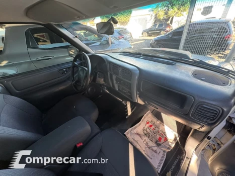 S10 2.4 Advantage 4X2 CD 8V