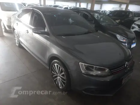 Volkswagen JETTA 1.4 250 TSI 4 portas