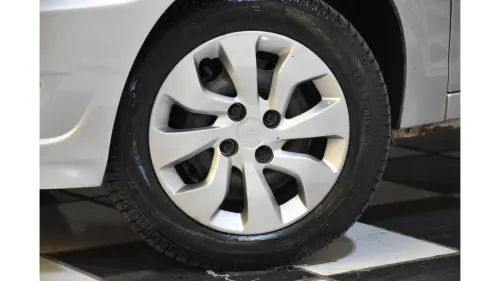 CELTA - 1.0 MPFI LT 8V 4P MANUAL