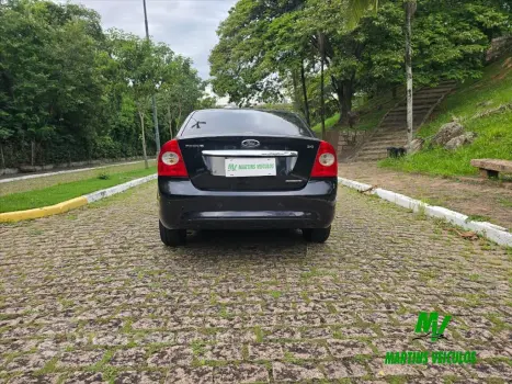 FOCUS 2.0 GHIA SEDAN 16V FLEX 4P AUTOMÁTICO