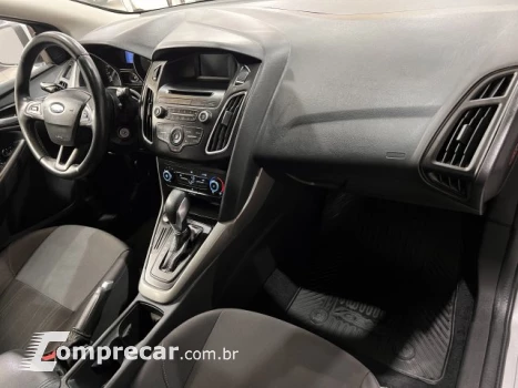 FOCUS SEDAN - 2.0 SE PLUS SEDAN 16V 4P POWERSHIFT