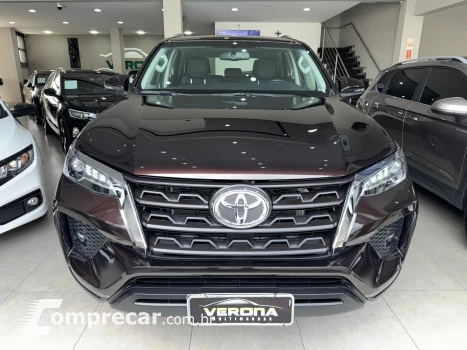 Hilux SW4 SRV 2.7