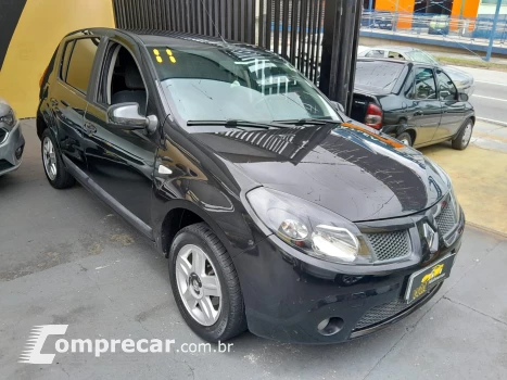 SANDERO 1.6 8v