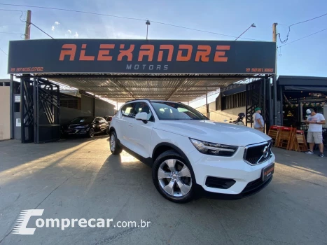 Volvo XC 40 T-4 2.0 190cv FWD 4 portas