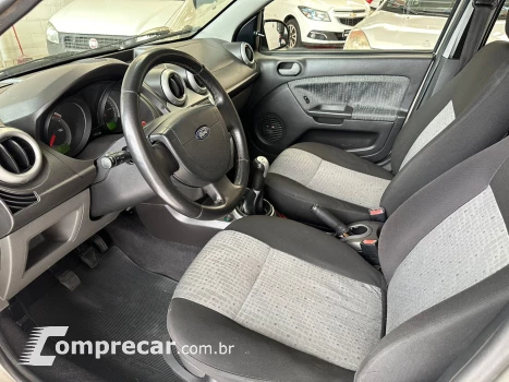 FIESTA 1.6 Rocam Sedan 8V