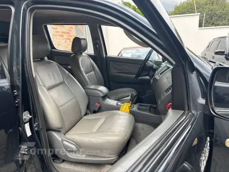 Hilux CD SR 4x2 2.7 16V Flex Aut.