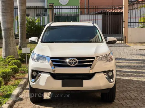 HILUX SW4 2.7 SRV 7 Lugares 4X2 16V