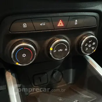 ONIX SEDAN Plus LTZ 1.0 12V TB Flex Mec.