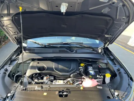 COMMANDER 1.3 T270 Turbo Longitude