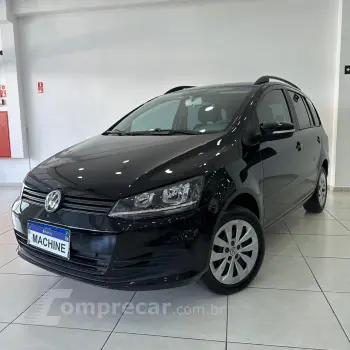 Volkswagen SPACEFOX 1.6 MI Trend 8V 4 portas
