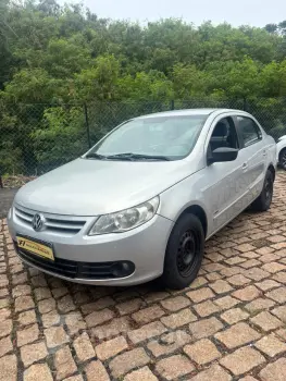 Volkswagen Voyage 1.6 Trend 4 portas