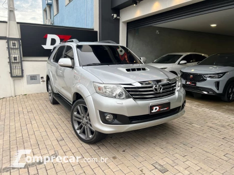 HILUX SW4 3.0 SRV 4X4 7 Lugares 16V Turbo Intercooler