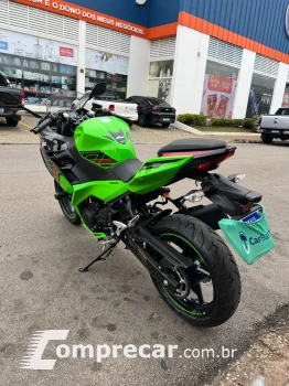 NINJA 400