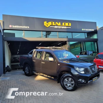 NISSAN Frontier SV AT. CD 4x4 2.5 TB Dies. Aut. 4 portas