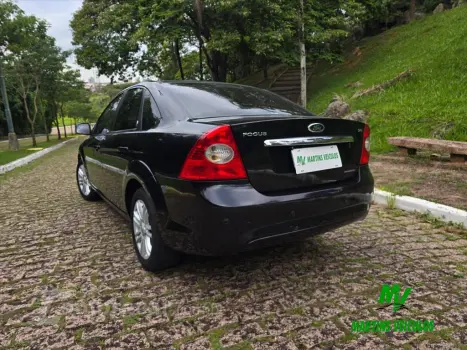 FOCUS 2.0 GHIA SEDAN 16V FLEX 4P AUTOMÁTICO