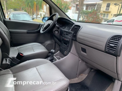 ZAFIRA 2.0 MPFI ELITE 8V FLEX 4P AUTOMÁTICO