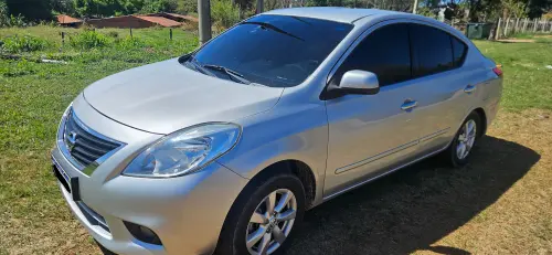 NISSAN VERSA 1.6 16V SL 4 portas