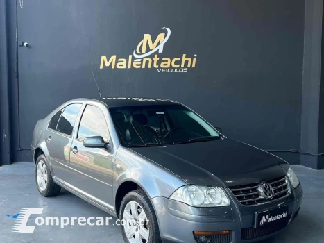 Volkswagen BORA 2.0 MI 8V FLEX 4P AUTOMÁTICO 4 portas