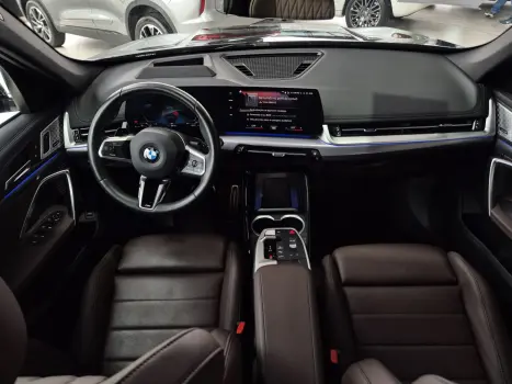 X1 2.0 16V Turbo Sdrive20i M Sport