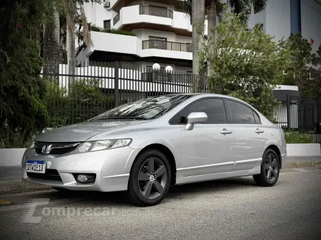 Honda CIVIC 1.8 LXS 16V GASOLINA 4P AUTOMÁTICO 4 portas