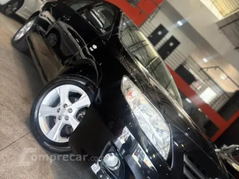 COROLLA - 1.6 XLI 16V 4P AUTOMÁTICO