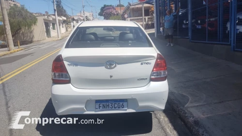 ETIOS 1.5 Platinum Sedan 16V