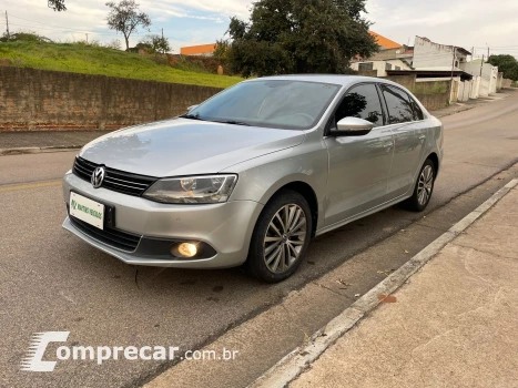 JETTA 2.0 TSI Highline