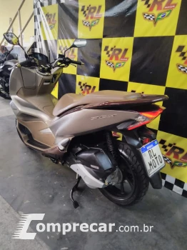 PCX 150 DLX