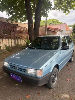 Fiat UNO 1.0 Mille 8V 4 portas