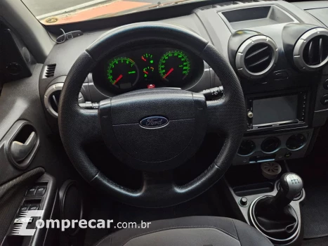 EcoSport XLT 1.6 Flex 8V 5p