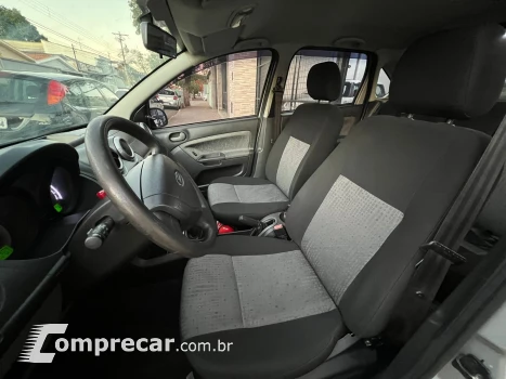 FIESTA 1.6 Rocam SE Sedan 8V